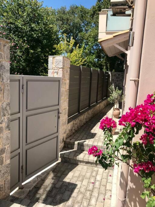 Villa Oleander Agios Nikolaos Loutra Edipsou エクステリア 写真