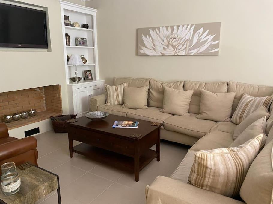 Villa Oleander Agios Nikolaos Loutra Edipsou エクステリア 写真